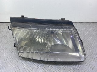 фара правая Volkswagen Passat B5 1996-2001, 14742600