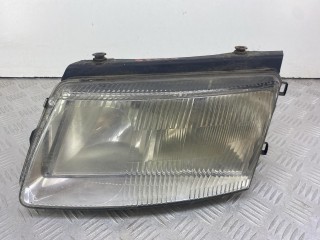 фара левая Volkswagen Passat B5 1996-2001, 14742500