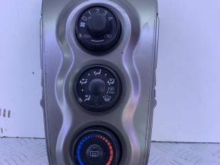 блок управления печки/климат-контроля Toyota Yaris 2 поколение XP90 2005-2009, 554060D190