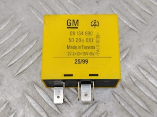 реле поворотов Opel Astra G 1998-2009, 09134880