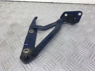 петля крышки багажника правая Ford Mondeo 3 поколение 2000-2003, 1S71E42700AJ
