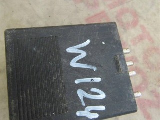 реле электровентилятора Mercedes-Benz E W124 [рестайлинг], 0135454832