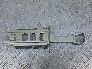 ограничитель открывания двери передней левой Mercedes-Benz Sprinter W906, A9067200316