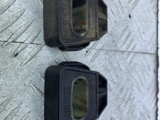 кронштейн (крепление) радиатора Volkswagen Golf 4 поколение 1997-2006, AKL, 1.6 л, 1J0806157A