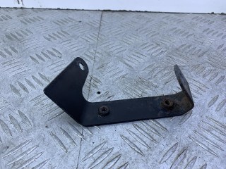 кронштейн сигнала Volkswagen Passat B5 1996-2001, 8D0951229C