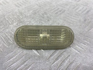 повторитель поворота на крыле правый Volkswagen Passat B5 1996-2001, 1J5949117