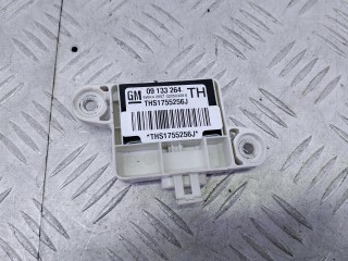датчик удара передний правый Opel Zafira A [рестайлинг] 2003-2006, левый руль, 09133264