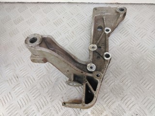 крепление рычага переднее правое Audi A3 8P [рестайлинг] 2004-2008, 1K0199296E