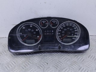 панель приборов (щиток) Volkswagen Passat B5 1996-2001, левый руль, 3B0920929A