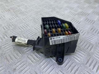 блок предохранителей Volkswagen Passat B6 2005-2010, 3C0880204E