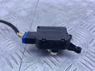 моторчик заслонки печки Skoda Octavia 2 поколение 2004-2009, 0132801345
