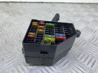 блок предохранителей Volkswagen Passat B6 2005-2010, 3C0880204E