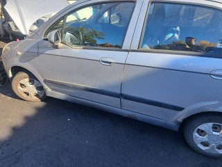 Chevrolet Matiz 2 поколение [рестайлинг] 2008-2010 1.0 л. - фото №2