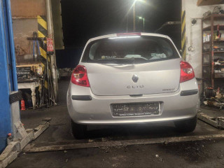 Renault Clio 3 поколение [рестайлинг] 2014г. 1.2 л., D4F 740 - фото №8