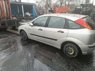 Ford Focus 1 поколение [рестайлинг] 2001-2005 1.8 л. - фото №6
