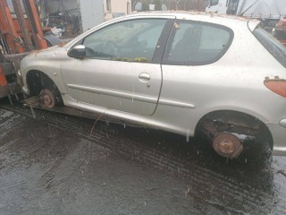 Peugeot 206 1 поколение [рестайлинг] 2002-2009 1.4 л., KFU (ET3J4) - фото №5