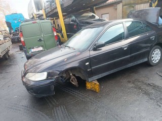 Honda Accord 6 поколение 1999г. 1.8 л., F18B2 - фото №1