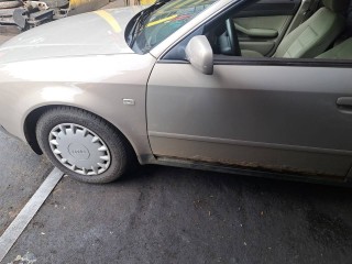 Audi A6 C5 1997-2001 1.8 л., AJP - фото №1