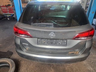 Opel Astra K 2015-2019 - фото №3
