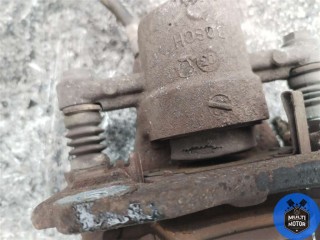 Суппорт задний правый, Toyota Avensis 2003-2006