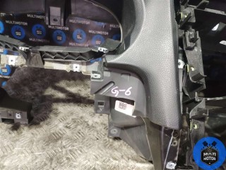 Панель передняя салона (торпедо), Volkswagen Golf 2008-2012