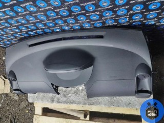 Панель передняя салона (торпедо), Toyota Yaris 2005-2009