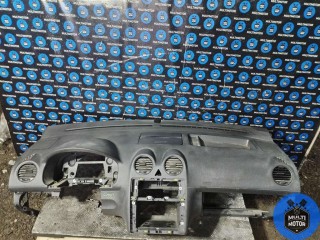 Панель передняя салона (торпедо), Volkswagen Caddy 2004-2010