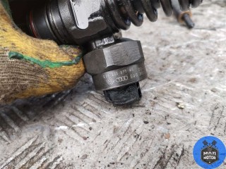 Форсунка, ориг. номер 038130073AC, Volkswagen Sharan 2000-2003
