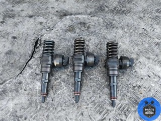 Форсунка Volkswagen Passat 2005-2010