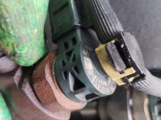 Форсунка, ориг. номер 0445110469, Volkswagen Passat 2011-2015