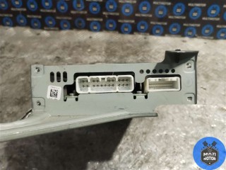 Усилитель музыкальный, ориг. номер 862800W240, Toyota Prius 2005-2011
