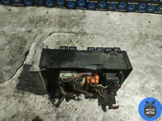 Блок предохранителей, ориг. номер 04869001AJ, Chrysler Voyager 2000-2004