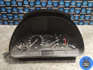 Щиток приборов (приборная панель) BMW 5 E39 2000-2004