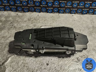 Щиток приборов (приборная панель), ориг. номер 838000D690D, Toyota Yaris 2005-2009