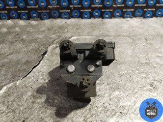 Блок ABS, ориг. номер 1K0907379P, Volkswagen Caddy 2004-2010