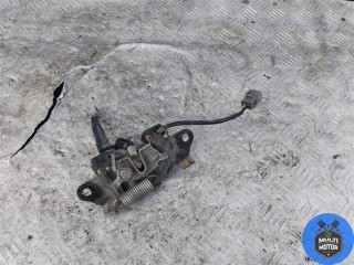 Замок капота, Mazda CX5 2011-2015