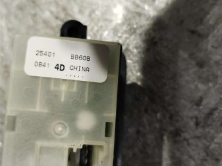 Блок управления стеклоподъемниками, ориг. номер 25401BB60B, Nissan Qashqai 2006-2010