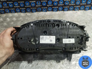 Щиток приборов (приборная панель), ориг. номер 5G1920750C, Volkswagen Golf 2017-2019
