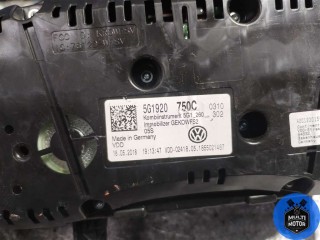 Щиток приборов (приборная панель), ориг. номер 5G1920750C, Volkswagen Golf 2017-2019