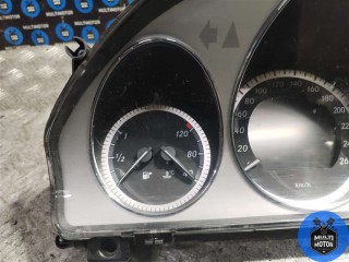 Щиток приборов (приборная панель), ориг. номер A2049007000, Mercedes GLK X204 2008-2012