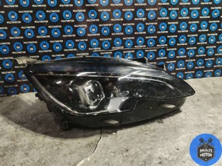 Фара правая, ориг. номер 9677832380, Peugeot 308 2013-2017