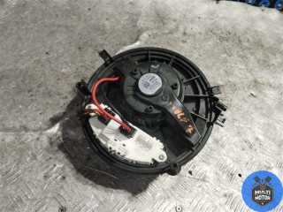 Моторчик печки, ориг. номер 5Q1819021E, Volkswagen Golf 2017-2019