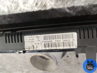 Щиток приборов (приборная панель), ориг. номер 8200704463A, Renault Scenic 2006-2009