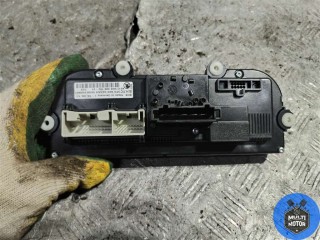 Блок управления печки/климат-контроля, ориг. номер 3T0820047AH, Skoda Yeti 2009-2014
