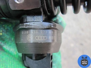 Форсунка, ориг. номер 038130073BN, Volkswagen Passat 2005-2010