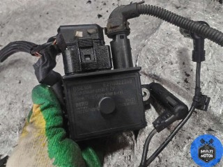 Реле накала свечей, ориг. номер E2110022368, BMW X5 E70 2010-2013