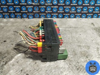 Блок предохранителей, ориг. номер 357937039, Volkswagen Transporter 1990-2003