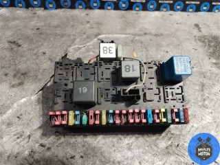 Блок предохранителей, ориг. номер 357937039, Volkswagen Transporter 1990-2003