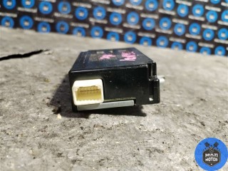 Блок управления бесключевым доступом, ориг. номер 897B042011, Toyota RAV4 2010-2016