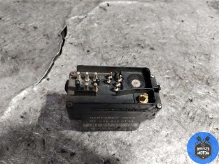 Реле накала свечей, ориг. номер 0085450132, Mercedes E W124 1993-1998